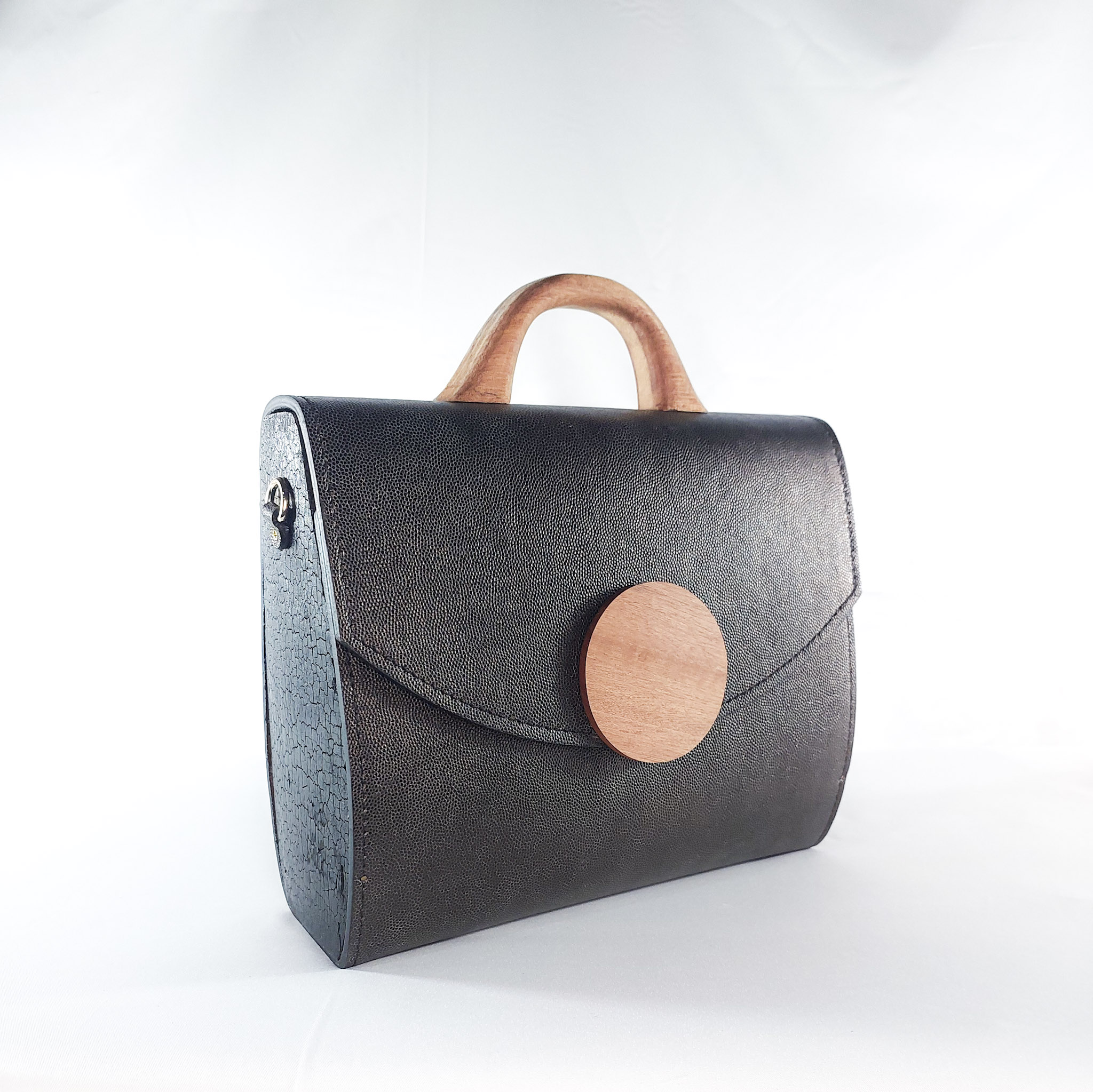 BLACK AND RED AFUA MAXI-CHIC TOP HANDLE BAG