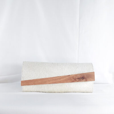 DZIFA MAXI CLUTCH IN WHITE FUR