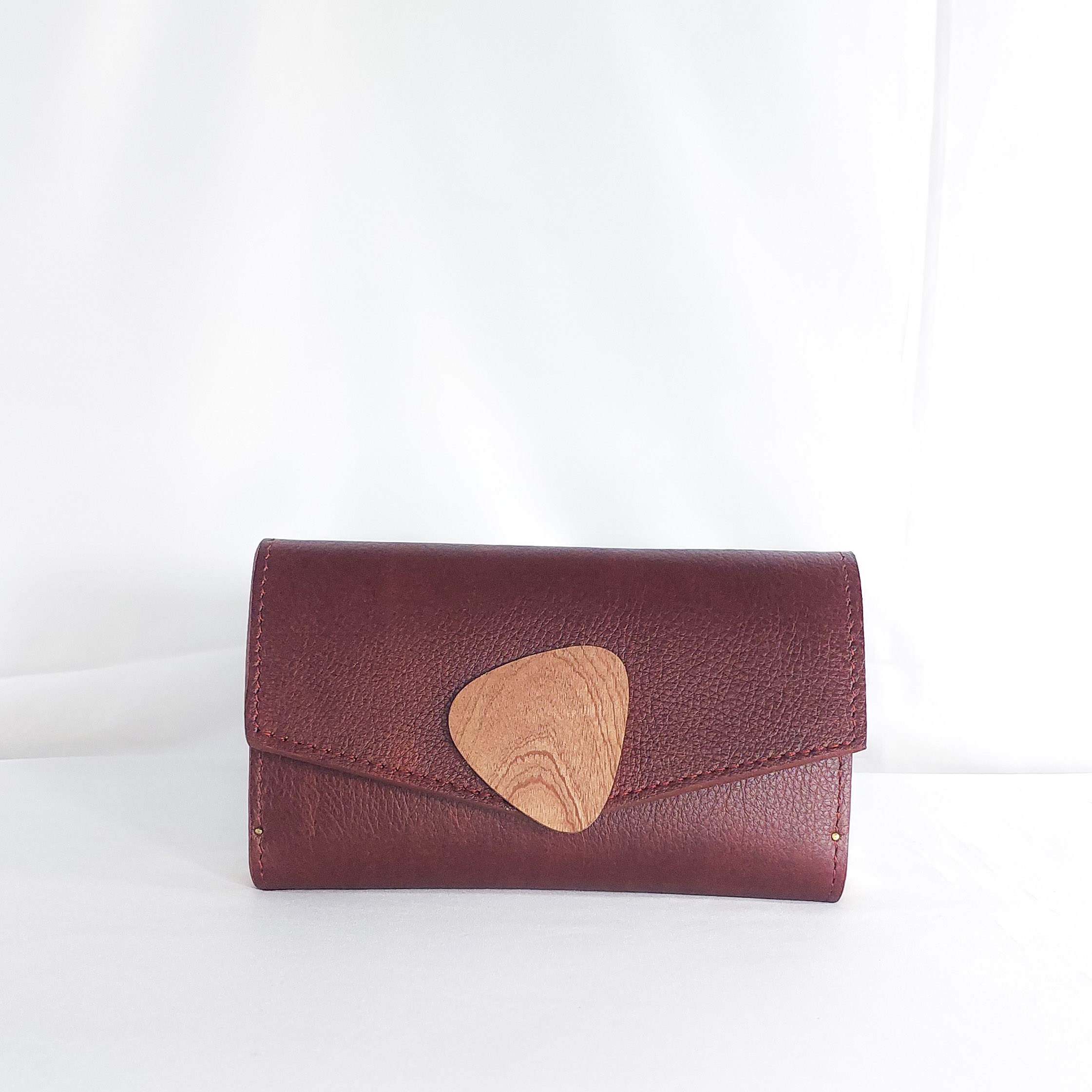 NANA AMA SMALL IN BURGUNDY